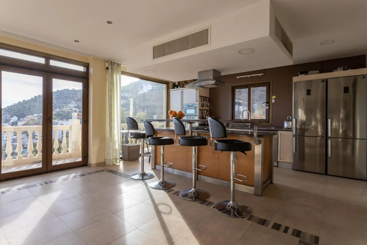 Villa In La Herradura Nerja